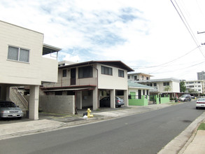 1716 Nanea St in Honolulu, HI - Building Photo - Building Photo