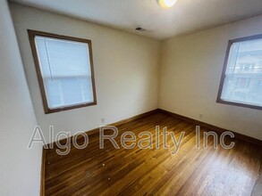 2419 Plymouth Ave N in Minneapolis, MN - Building Photo - Building Photo