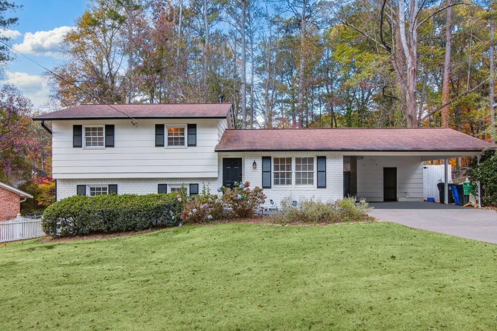 1998 Commodore Ln in Chamblee, GA - Building Photo
