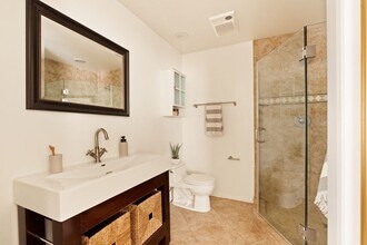 970 Palm Ave in West Hollywood, CA - Building Photo - Building Photo