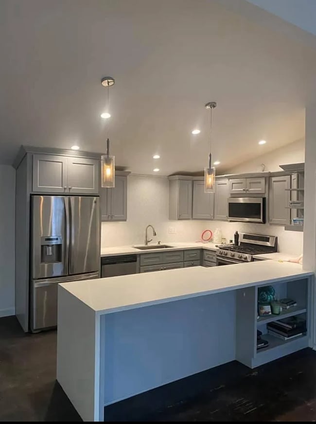 property at 2026 W Sycamore Ave