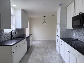 15123 Chasehill Dr in Missouri City, TX - Foto de edificio - Building Photo