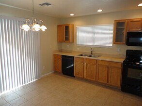 2205 E 35th Ave in Apache Junction, AZ - Building Photo - Building Photo