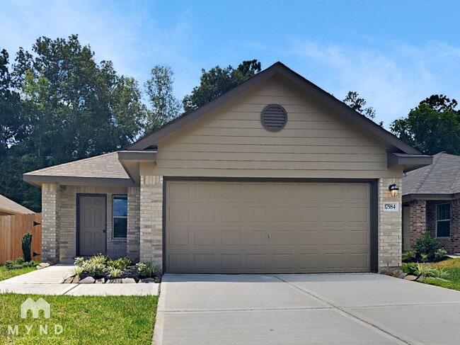 property at 17584 Rosewood Manor Ln