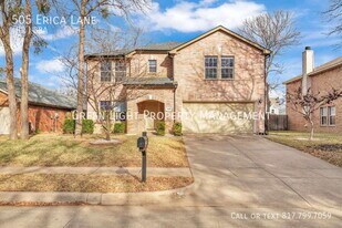 505 Erica Ln in Euless, TX - Building Photo