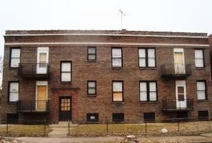 2811 Dodier St Apartments