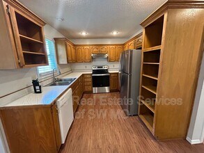 4146 S Parkcrest Ave in Springfield, MO - Building Photo - Building Photo