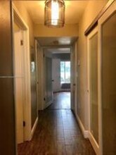 2445 NW 33rd St in Oakland Park, FL - Building Photo - Building Photo