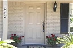 1442 Circle Dr in Sealy, TX - Building Photo