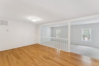 3116 Valentino Ct in Oakton, VA - Building Photo - Building Photo