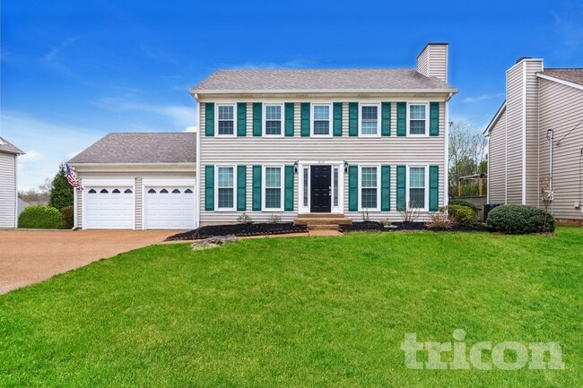 property at 2113 Putnam Ln