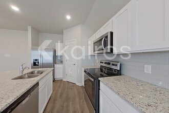 129 SANTIAGO COURT in Lafayette, LA - Foto de edificio - Building Photo