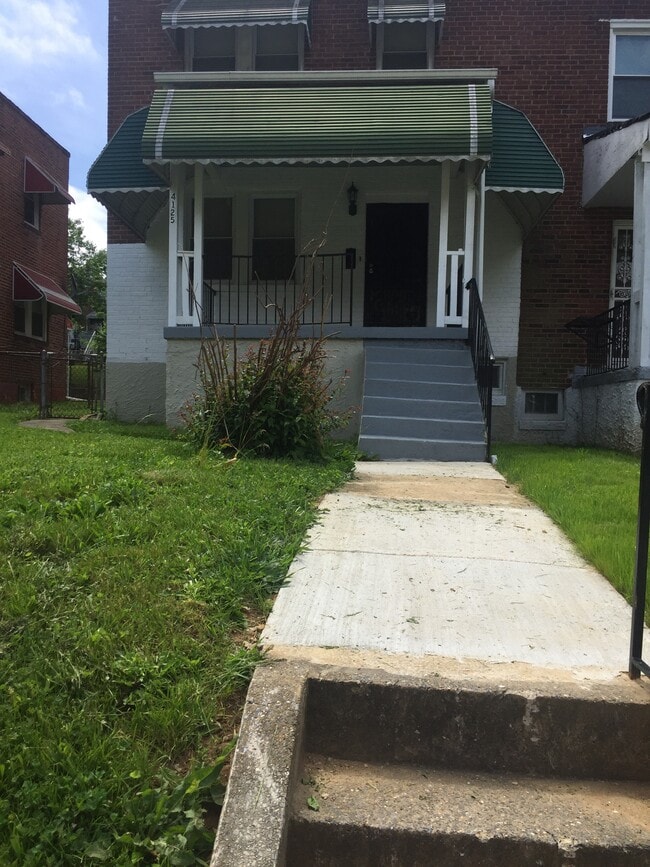 property at 4125 Fairfax Rd