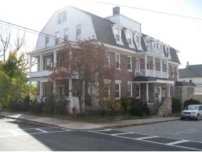 241 Willard St in Berlin, NH - Foto de edificio - Building Photo