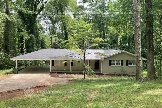 property at 4953 Rockbridge Rd SW