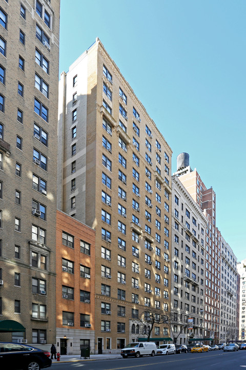 144 W 86th St in New York, NY - Building Photo