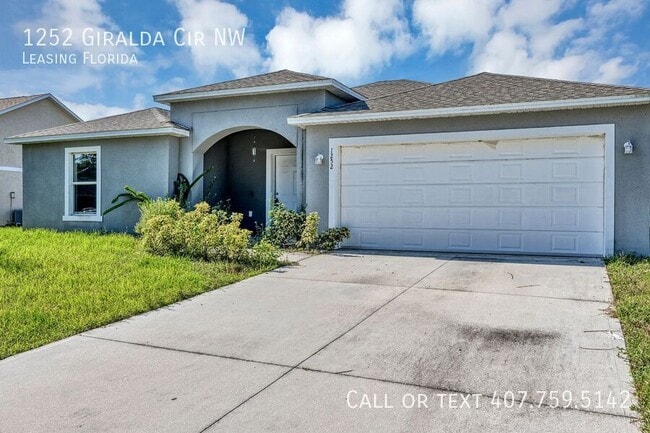 1252 Giralda Cir NW in Palm Bay, FL - Building Photo - Building Photo