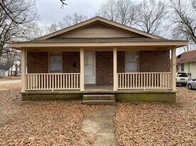202 Walnut St in Jackson, TN - Building Photo