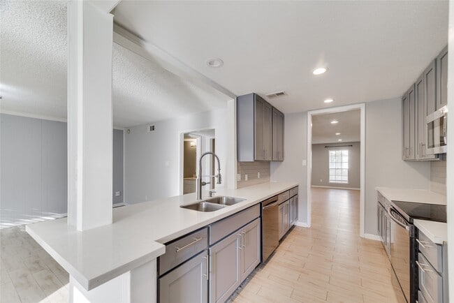 14228 Misty Meadow Ln