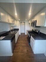 Park Ridge Apartments in Bellflower, CA - Building Photo