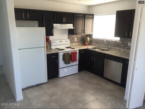 1052 N Colorado St in Casa Grande, AZ - Building Photo - Building Photo