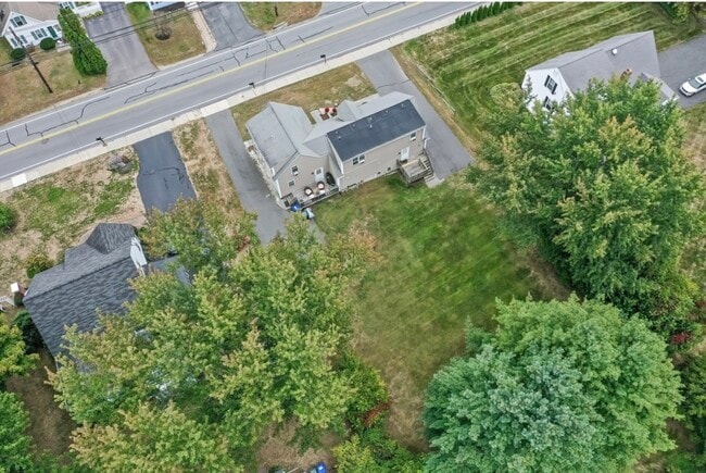 146 Hayden Rowe St in Hopkinton, MA - Building Photo - Building Photo