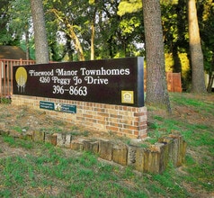 Pinewood Manor in Memphis, TN - Building Photo - Building Photo