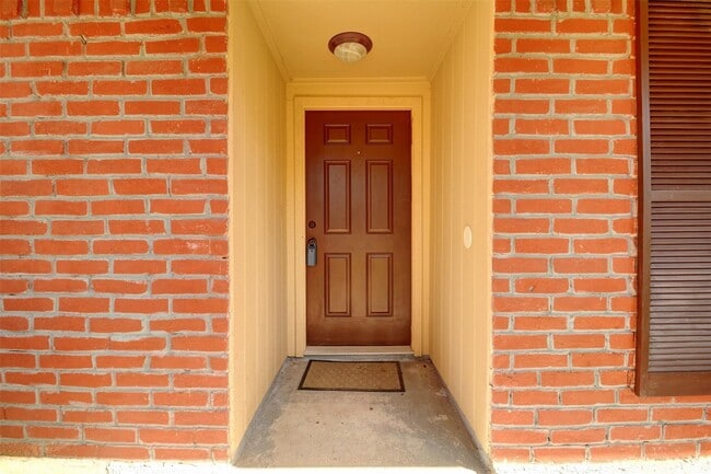 property at 16623 Blackhawk Blvd