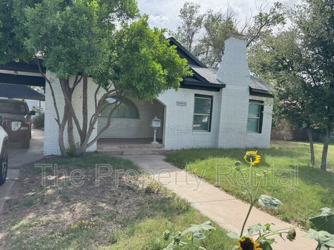 property at 1801 N Sam Houston Ave