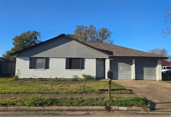 property at 1411 Dorsetshire Dr