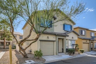 9519 W Wooded Heights Ave in Las Vegas, NV - Building Photo - Building Photo