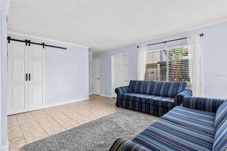 1813 Bough Ave in Clearwater, FL - Foto de edificio - Building Photo