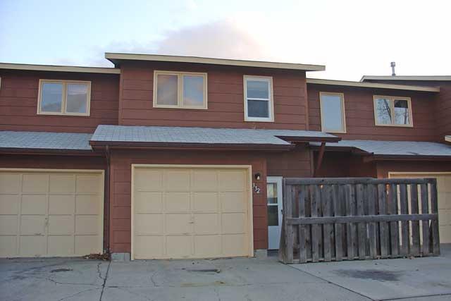 334 Aristocrat Dr in Billings, MT - Building Photo