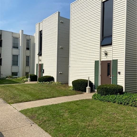 property at 1675 Cedarwood Dr