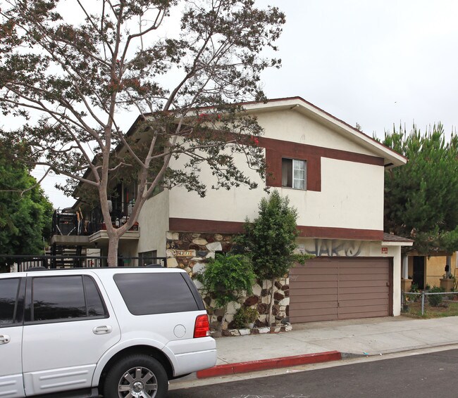 6311 Stafford Ave in Huntington Park, CA - Building Photo - Building Photo