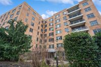 The Churchill in White Plains, NY - Building Photo - Building Photo