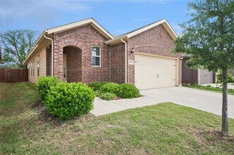 517 Concho St in Aubrey, TX - Building Photo - Building Photo