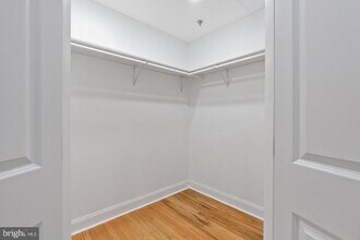 2029 Walnut St in Philadelphia, PA - Building Photo - Building Photo