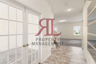 3306 Lauren Fields Dr S in Groveport, OH - Building Photo - Building Photo