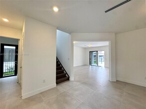 19670 NE 14th Ct in Miami, FL - Building Photo - Building Photo