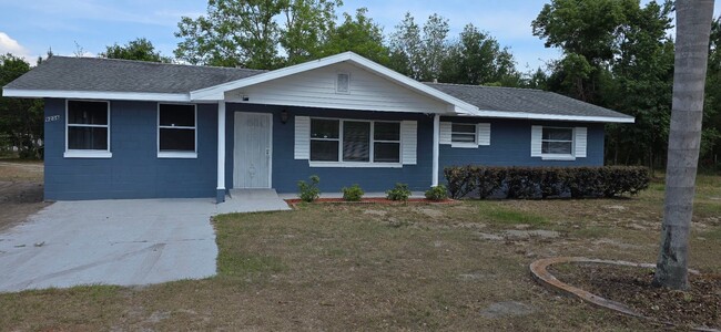 9236 County Rd 44 in Leesburg, FL - Building Photo - Building Photo