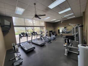 645 N Kingsbury St, Unit 2104 in Chicago, IL - Building Photo - Building Photo