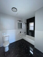 483 Kennedy Blvd, Unit 1F in Bayonne, NJ - Building Photo - Building Photo