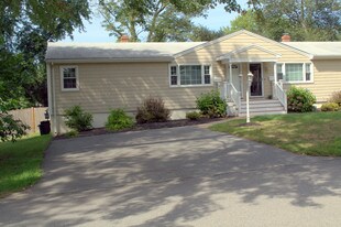 33 Autran Ave in North Andover, MA - Building Photo