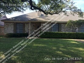 916 Briar Dr