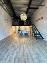 950 Broadway, Unit 10 in Chelsea, MA - Building Photo - Building Photo