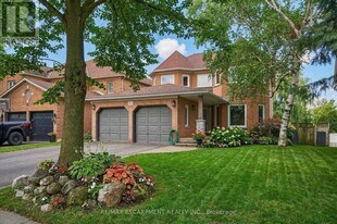 53 Laurendale Ave in Hamilton, ON - Building Photo