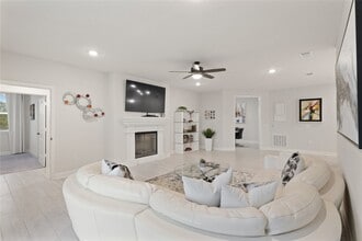 6804 Westview Dr in Houston, TX - Building Photo - Building Photo