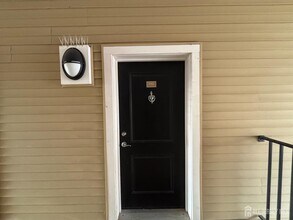 542 E Celebration Way in South Plainfield, NJ - Foto de edificio - Building Photo