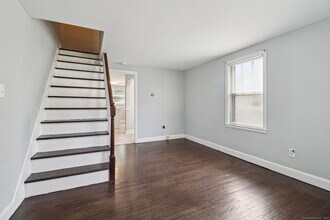 27 Fern St in Naugatuck, CT - Building Photo - Building Photo